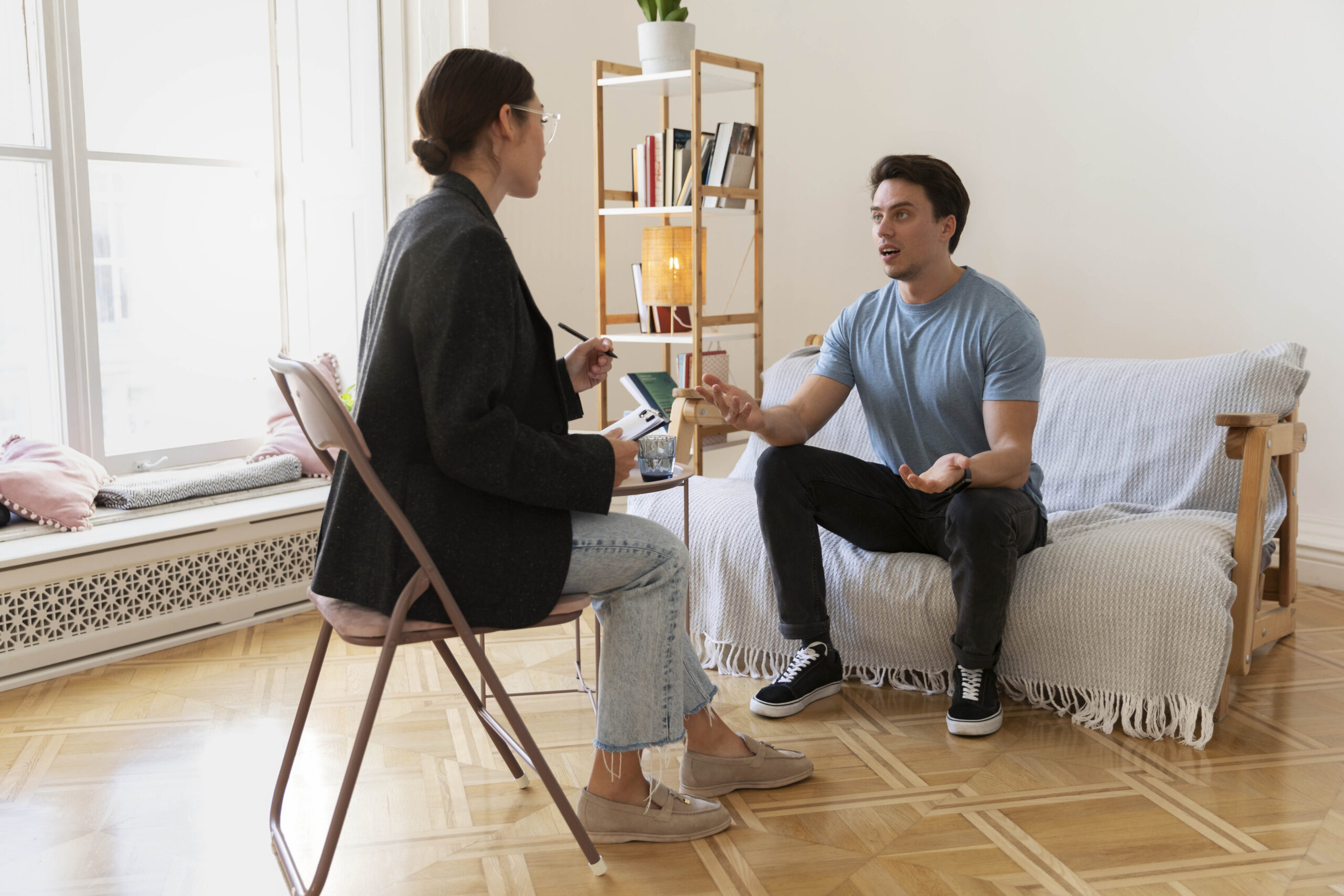 What to Expect from Your First EMDR Session: Insights from Leading Psychologists